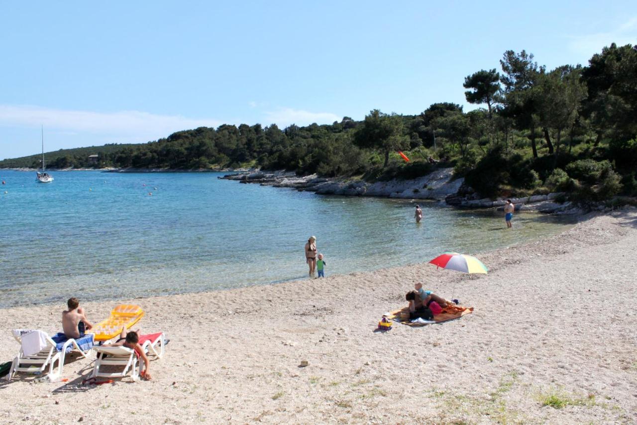Apartments With A Parking Space Cunski, Losinj - 7867 Εξωτερικό φωτογραφία